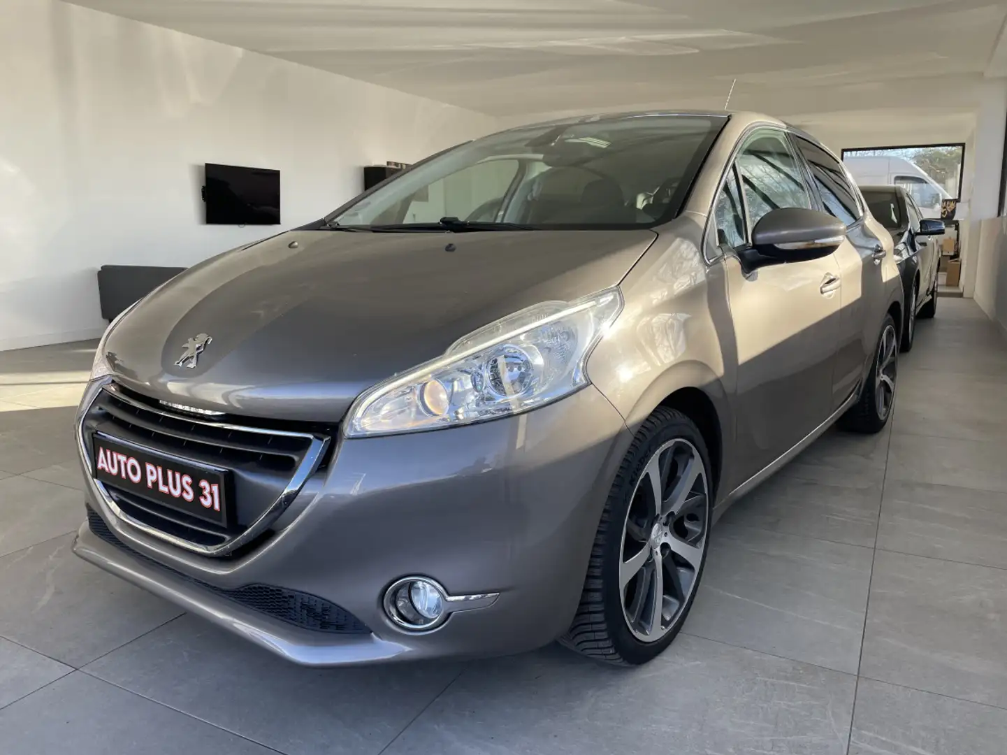 Peugeot 208 120ch BVM5 Féline - 1