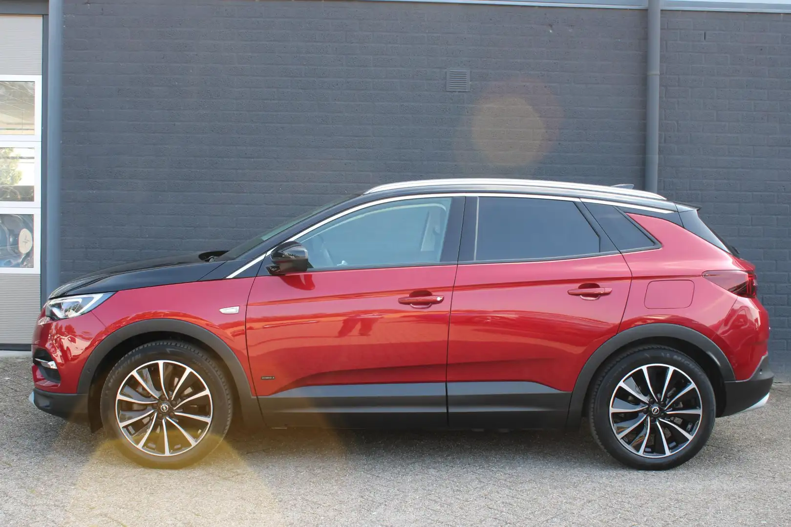 Opel Grandland X 1.6 Turbo Hybrid4 Ultimate | 300PK! | Stoelverwarm Rot - 2
