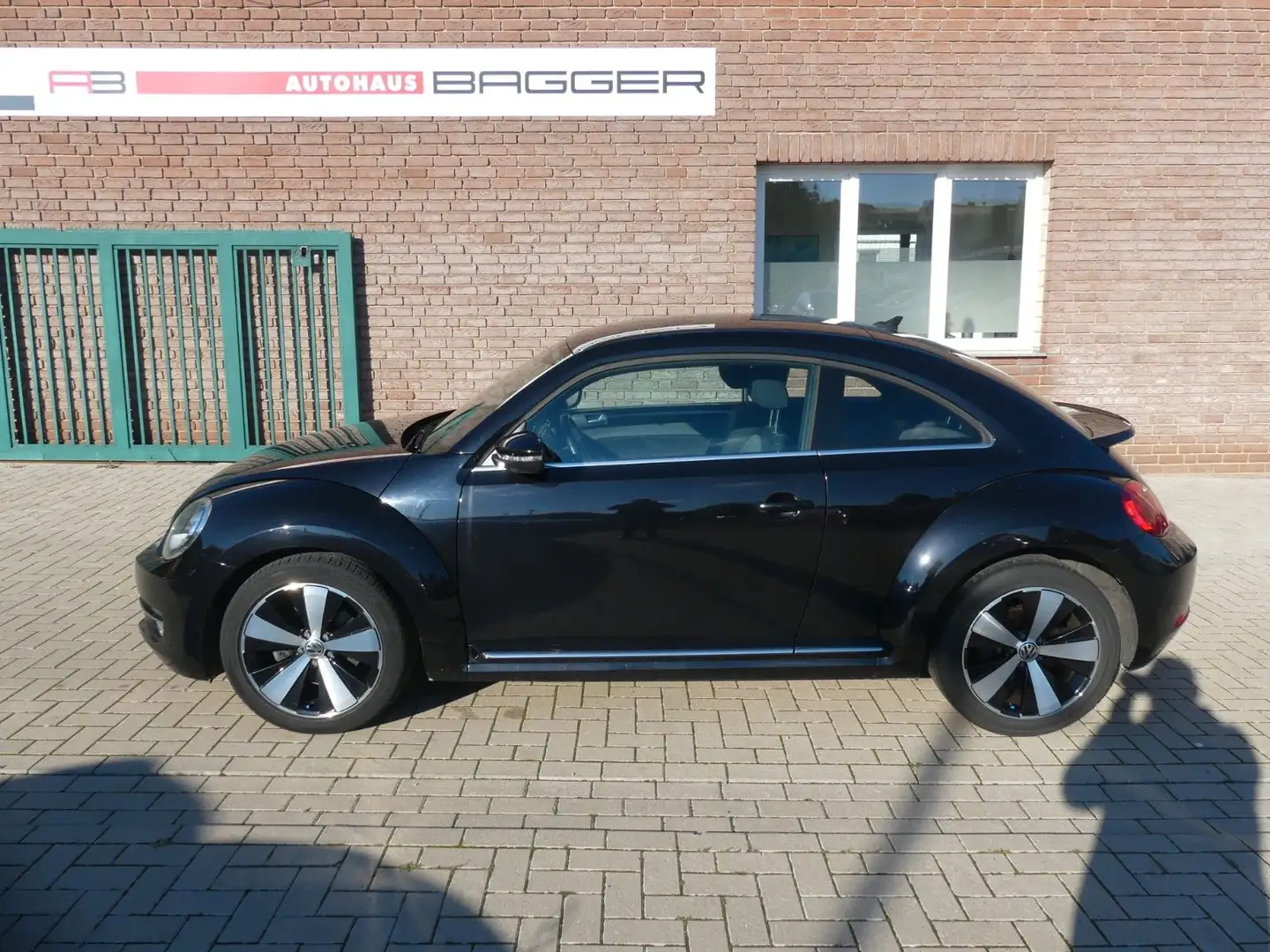 Volkswagen Beetle Lim. Design Negro - 1