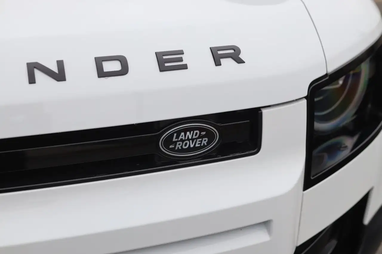 Land Rover Defender снимка Land Rover Defender