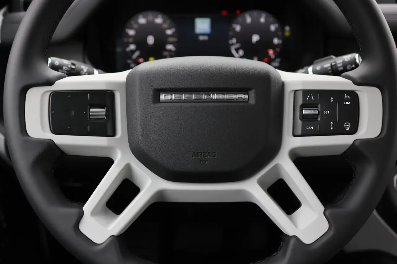 Land Rover Defender снимка Land Rover Defender