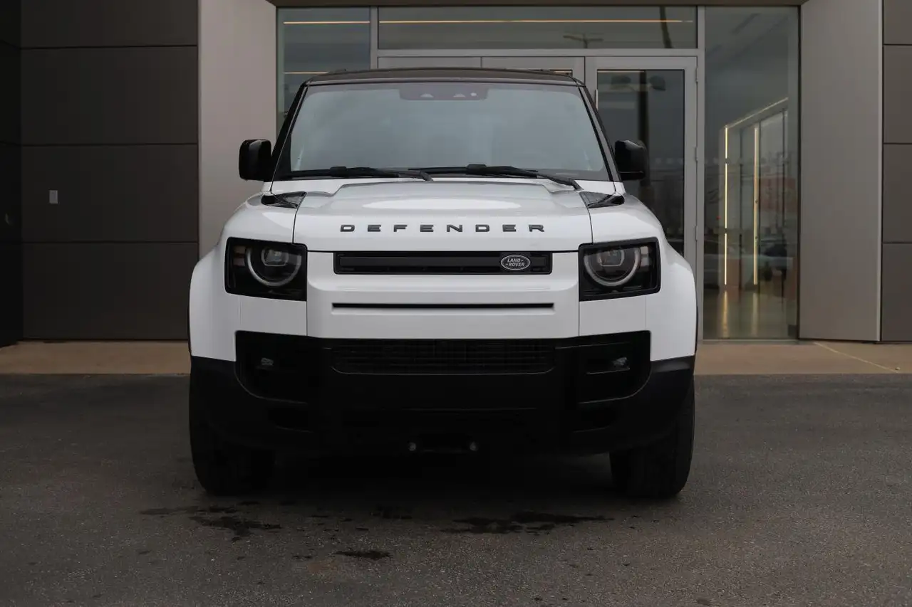 Land Rover Defender снимка Land Rover Defender