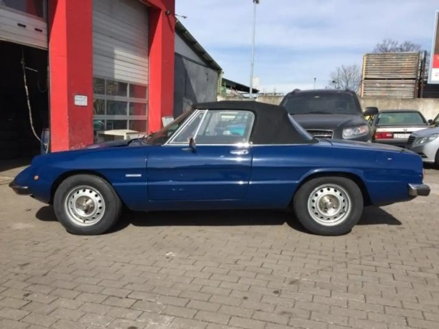 Alfa Romeo Spider 1600 veloce Fastback, Ledersitze, H-Kennz. Blau - 2