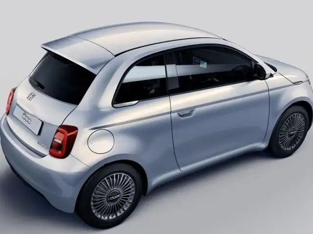 Fiat 500 view 2