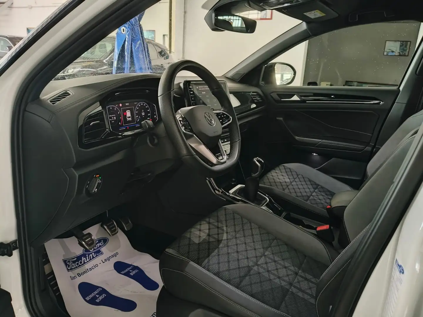 Volkswagen T-Roc 1.0 TSI 110cv R-Line Wit - 2