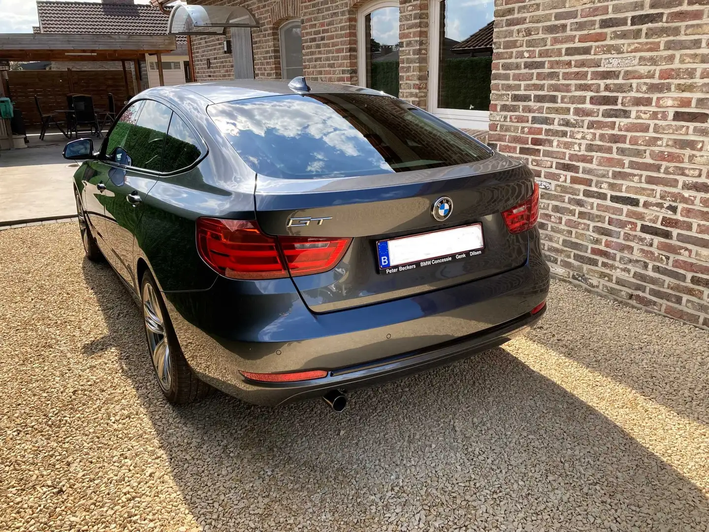 BMW 318 318d GT Aut. Sport Line Gris - 2