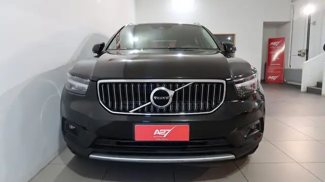 Volvo XC40 view 7