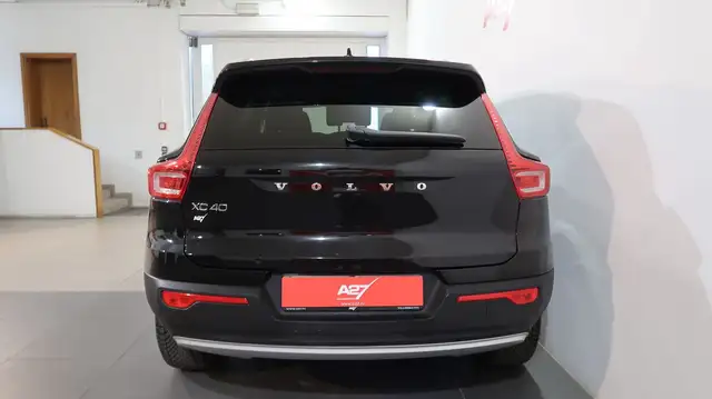 Volvo XC40 view 9