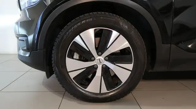 Volvo XC40 view 26