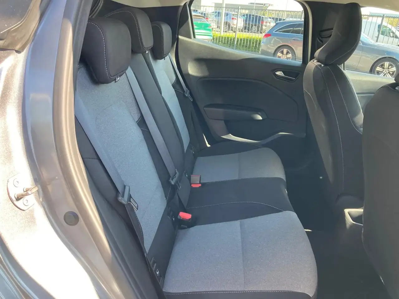 Renault Clio TCe Evolution 90 11