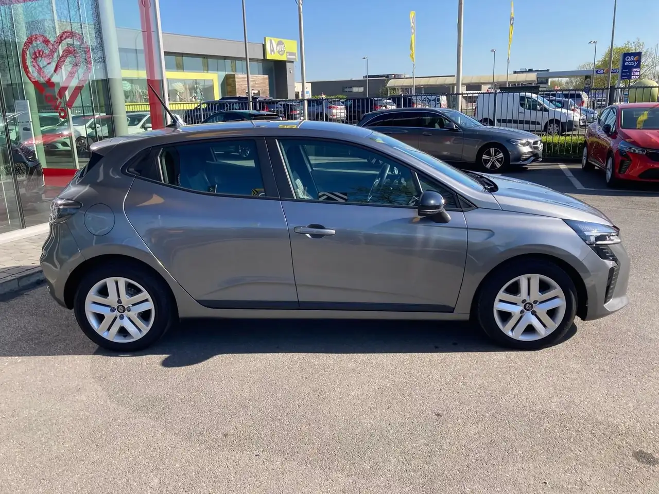 Renault Clio TCe Evolution 90 6