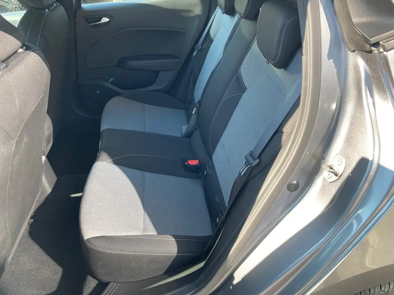 Renault Clio TCe Evolution 90 12