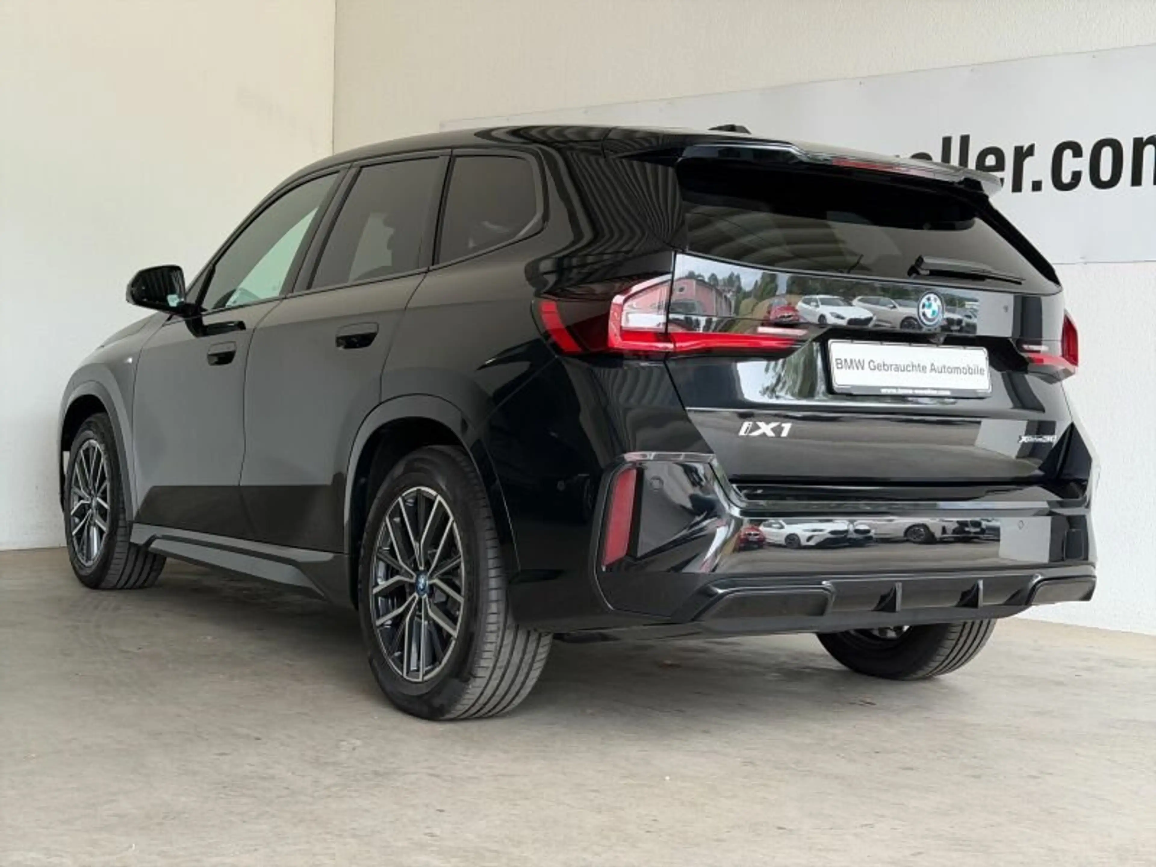 BMW iX1 xDrive30 M Sportpaket — photo 6