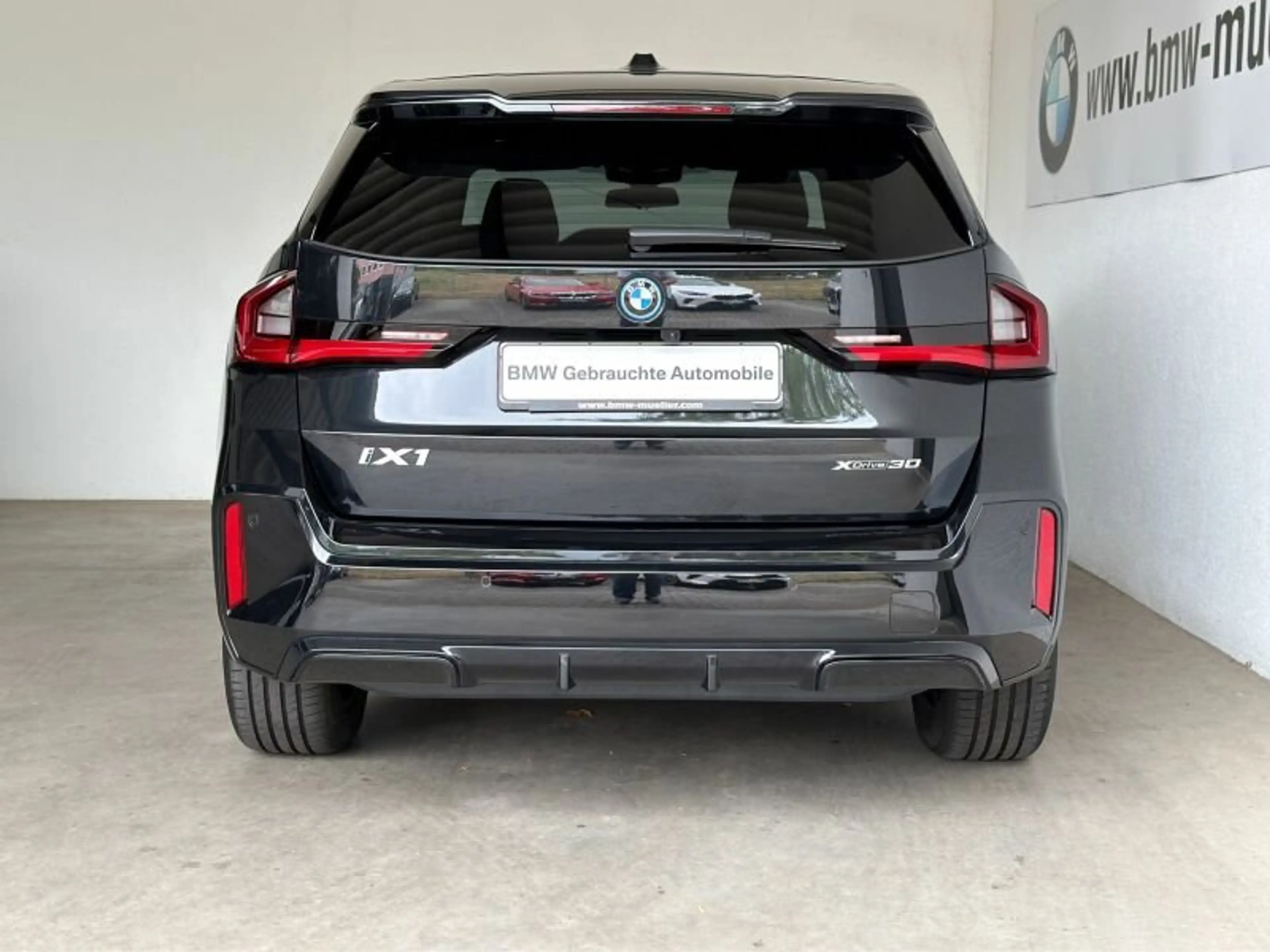 BMW iX1 xDrive30 M Sportpaket — photo 5