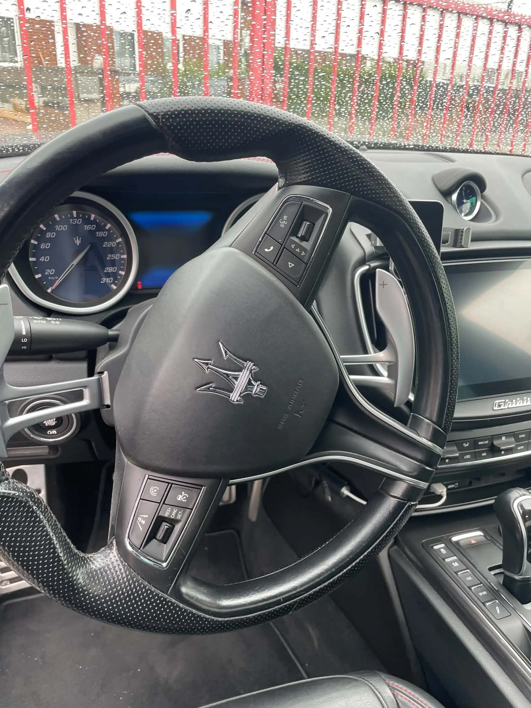 Maserati Ghibli Ghibli 3.0 V6 BiTurbo — photo 14
