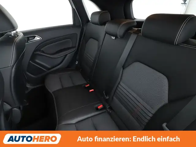 Mercedes-Benz B-Class view 14