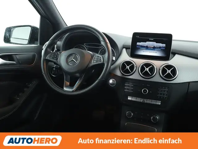 Mercedes-Benz B-Class view 13