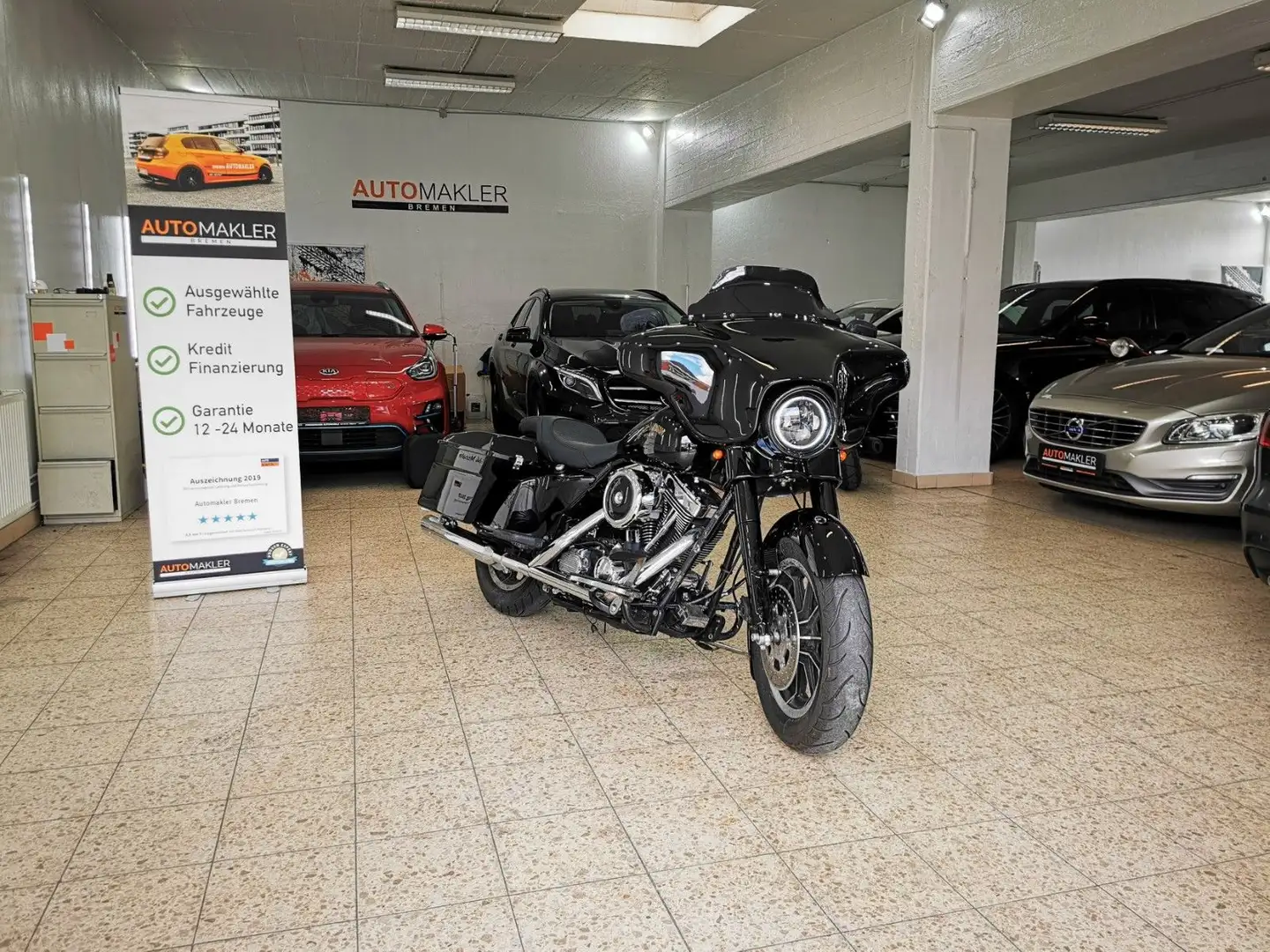 Harley-Davidson FLT Zwart - 2