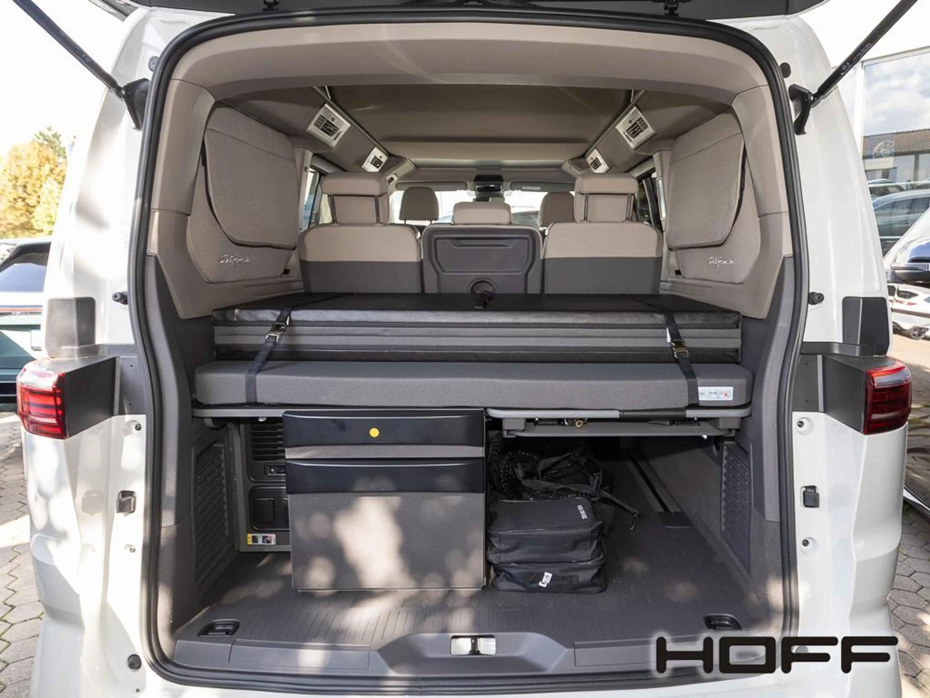 Volkswagen T7 California Beach 2.0 TDI DSG CamperAHK Navi Standheizung — photo 12