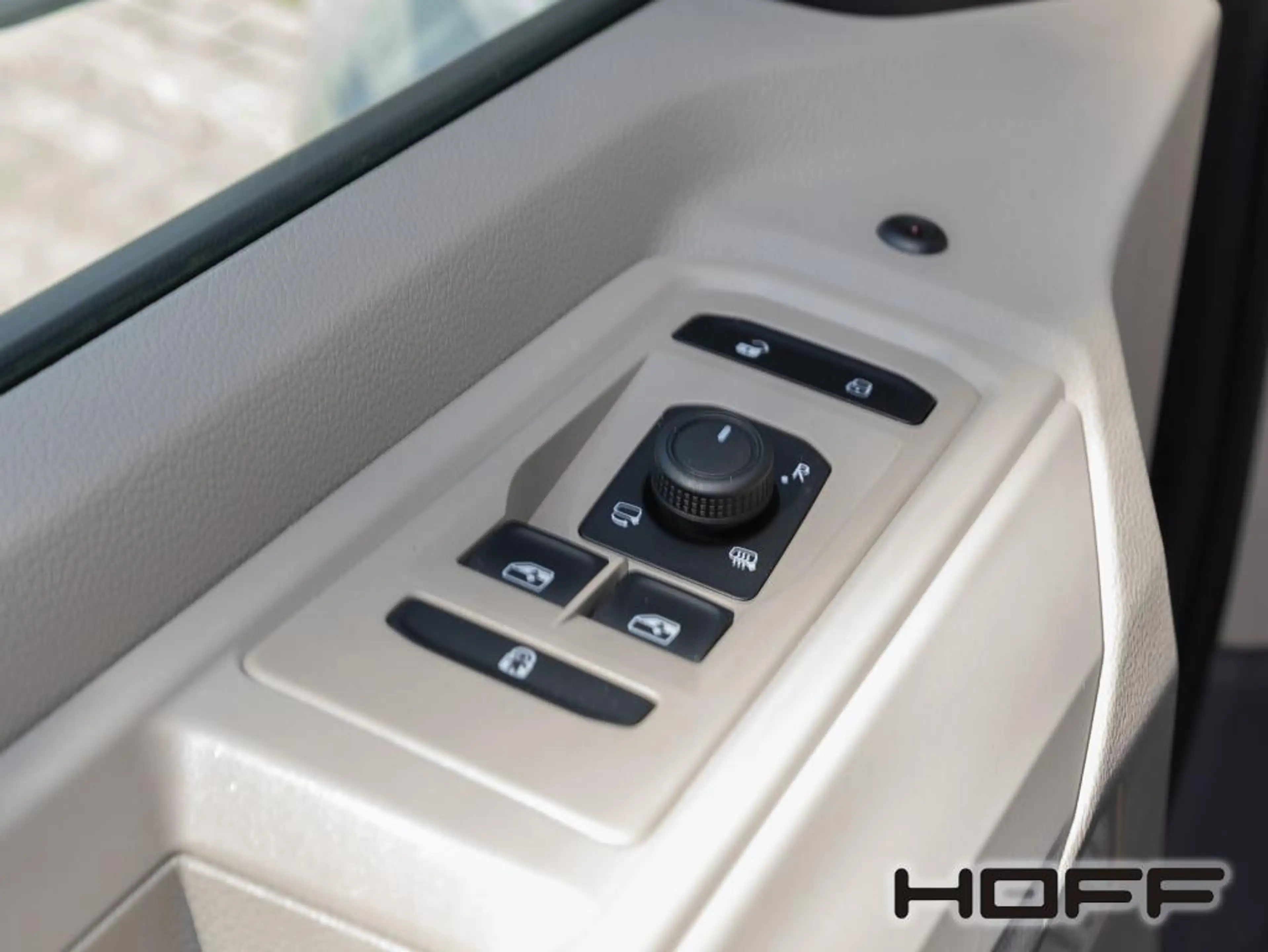 Volkswagen T7 California Beach 2.0 TDI DSG CamperAHK Navi Standheizung — photo 5