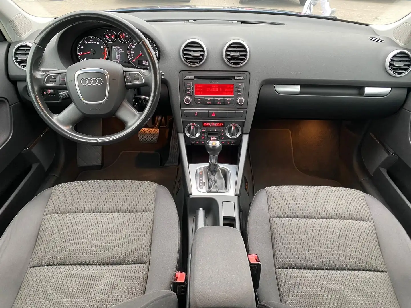 Audi A3 Sportback 1.8 TFSI Ambiente|Xenon|XENON Bleu - 2