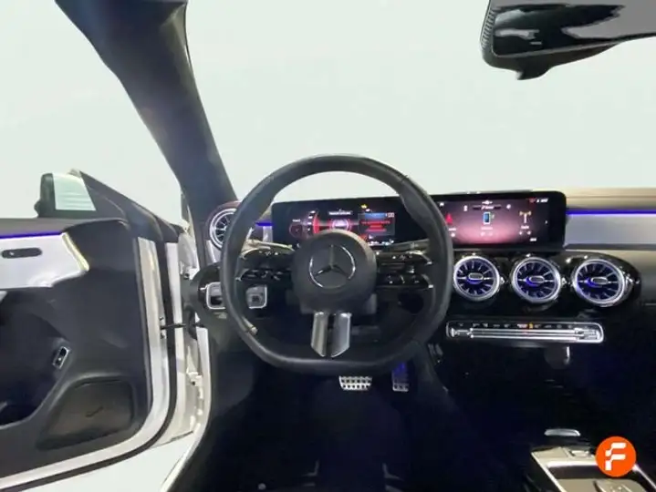 Mercedes-Benz CLA 2024, foto 16
