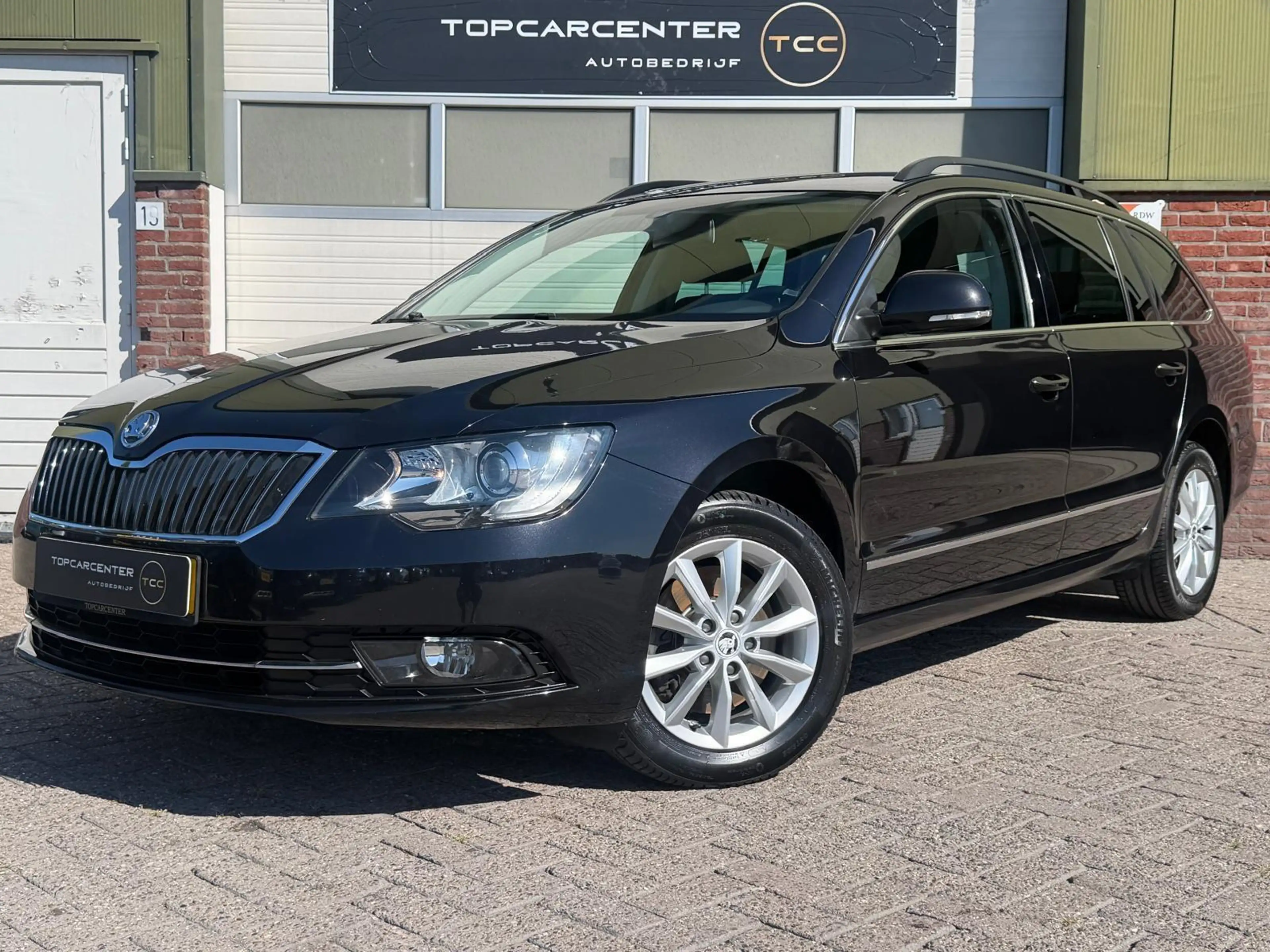 Skoda Superb Combi 1.8 TSI Ambition/AUT/PARKS/NAVI/APK/NAP — photo 3