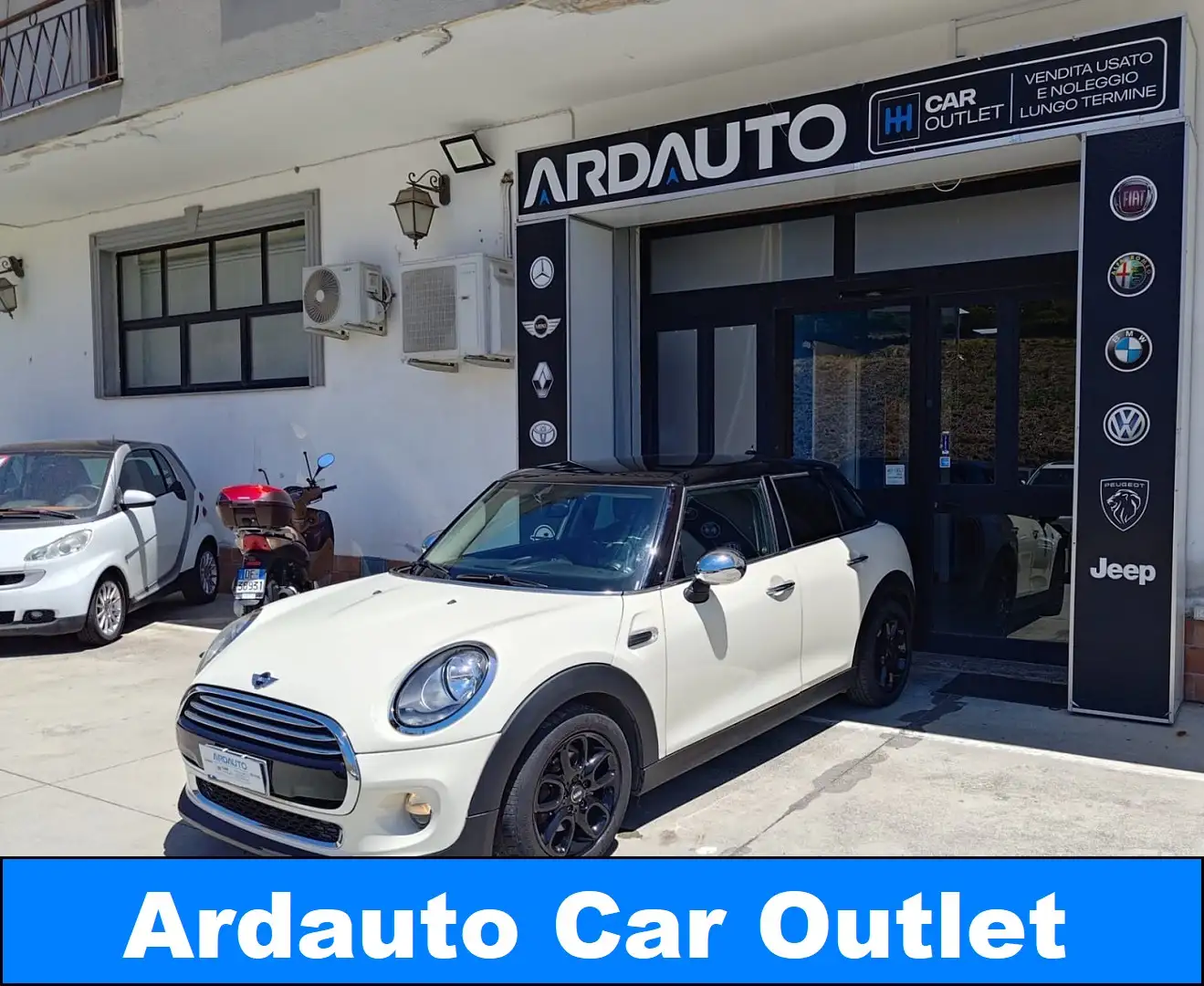 MINI Cooper Mini Cooper D 1.5 XL 5 porte Weiß - 1