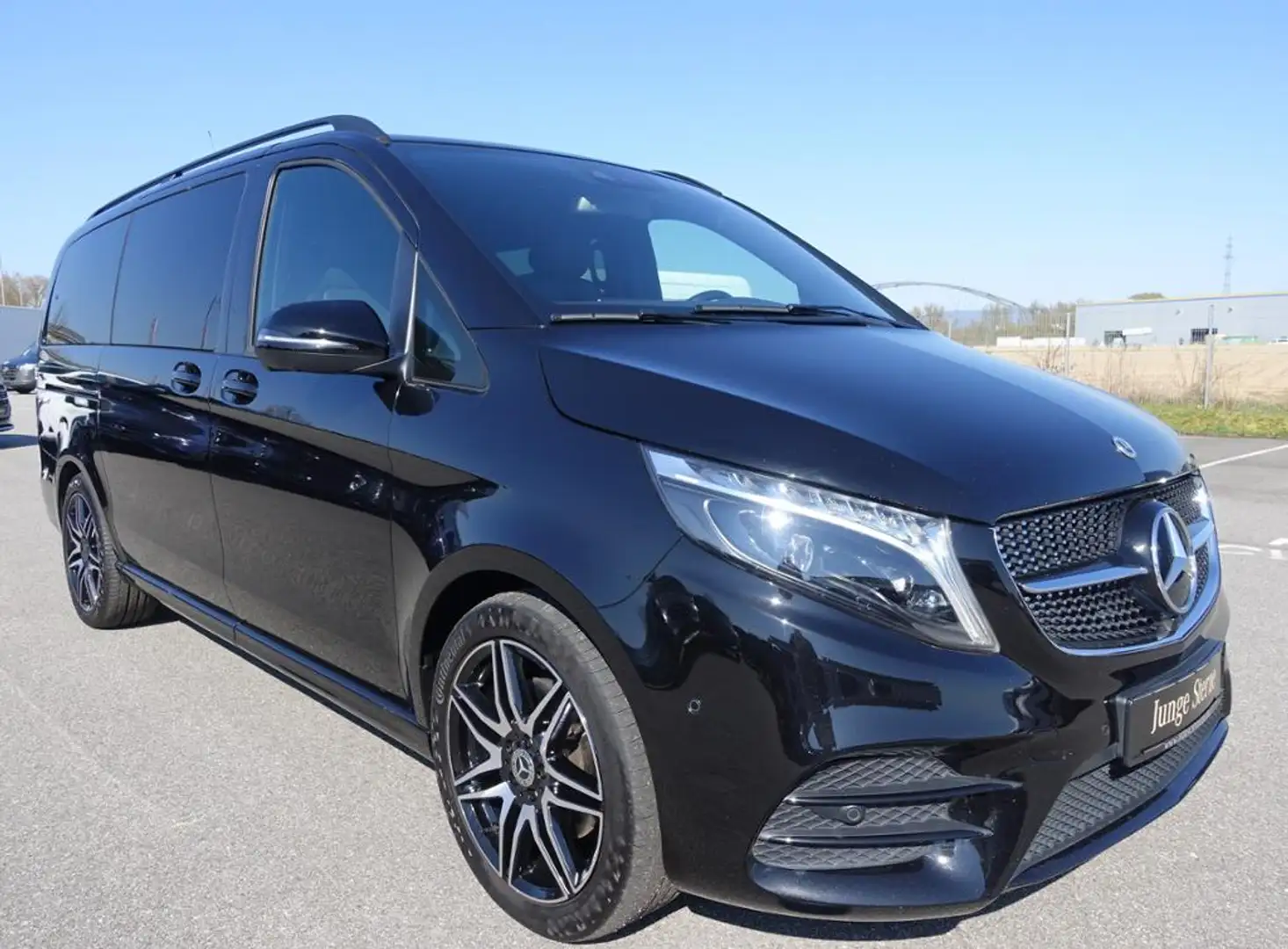 Mercedes-Benz V 250 d lang 8-Sitzer AMG+Distronic Schwarz - 2