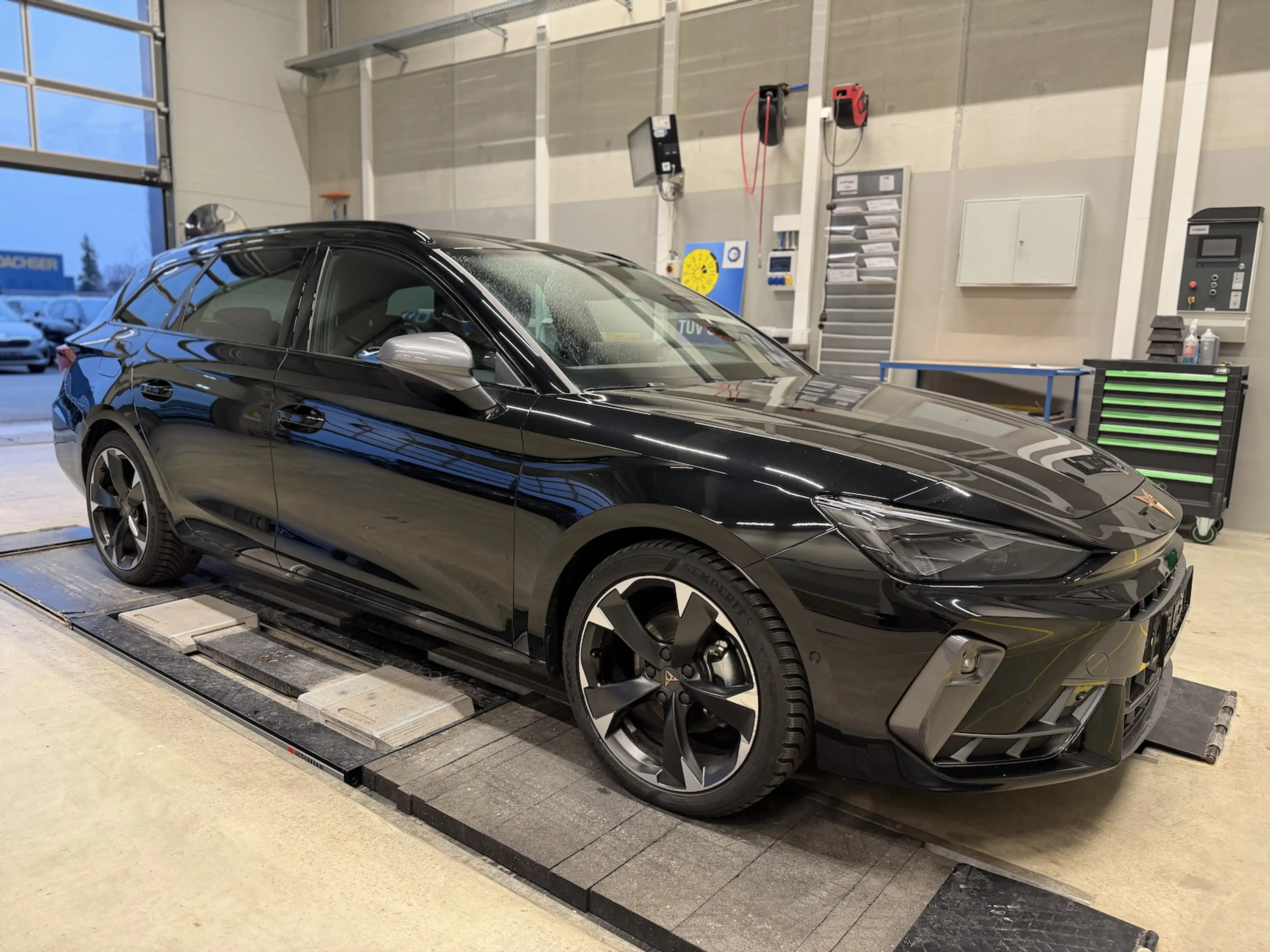 CUPRA Leon ST 1.5eTSI DSG AHK Assist XL Navi Matrix — photo 5