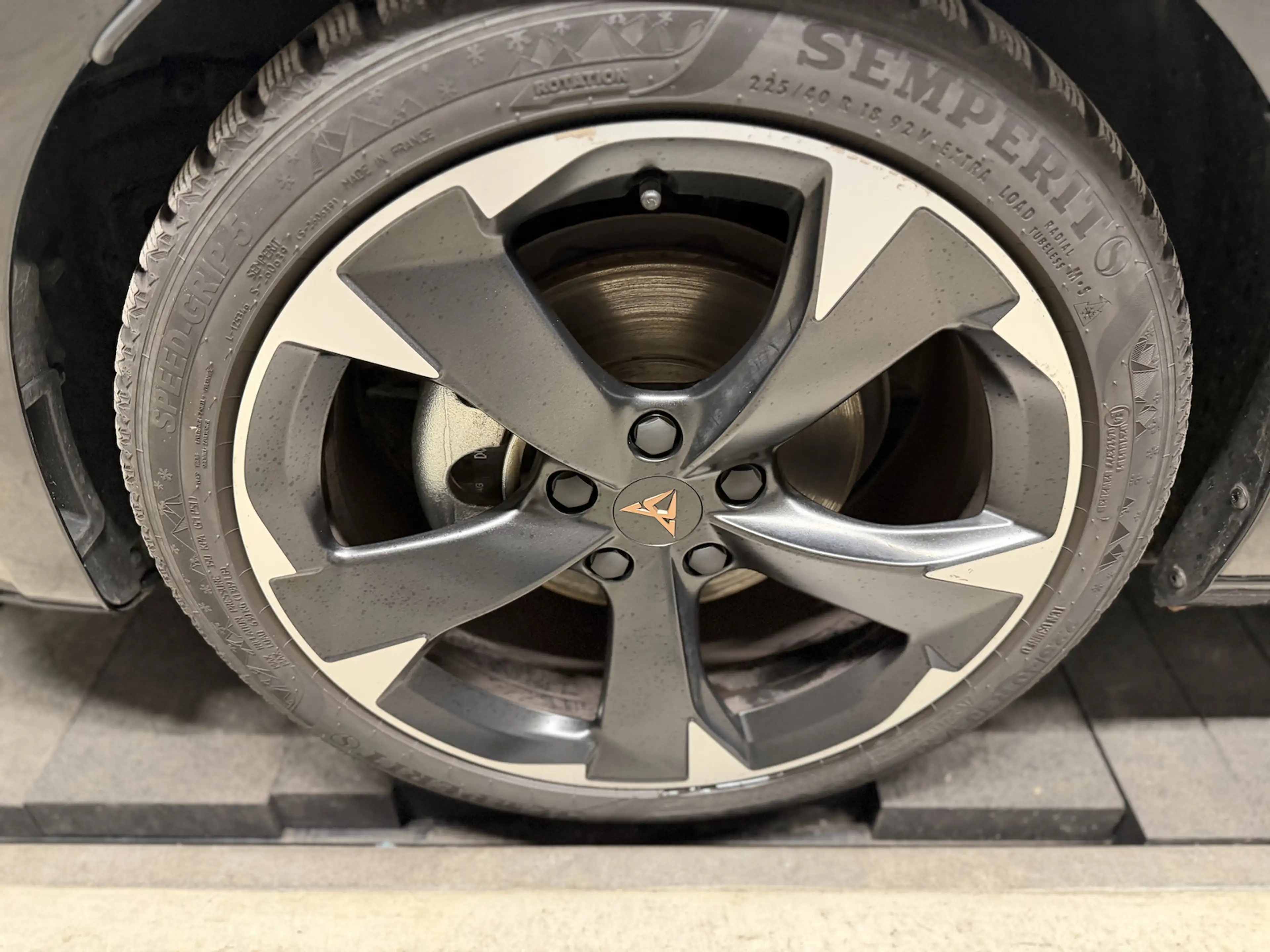CUPRA Leon ST 1.5eTSI DSG AHK Assist XL Navi Matrix — photo 3