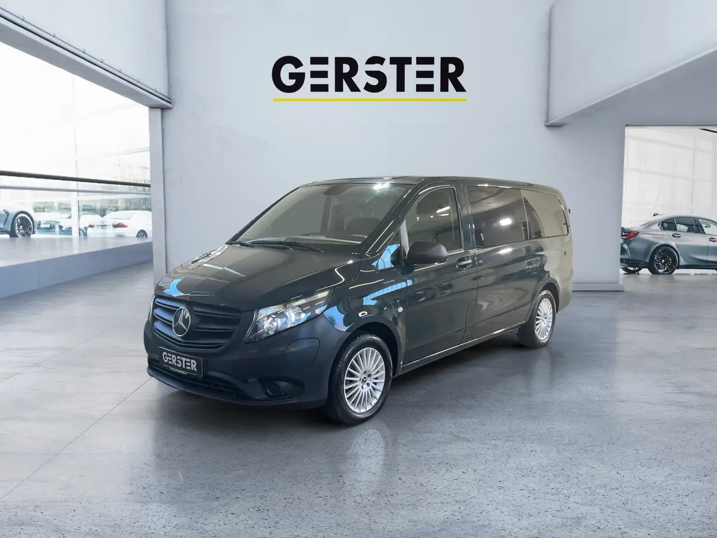 Mercedes-Benz Vito Tourer e 111/126/129 FWD 447.703 PRO LM Grün - 1