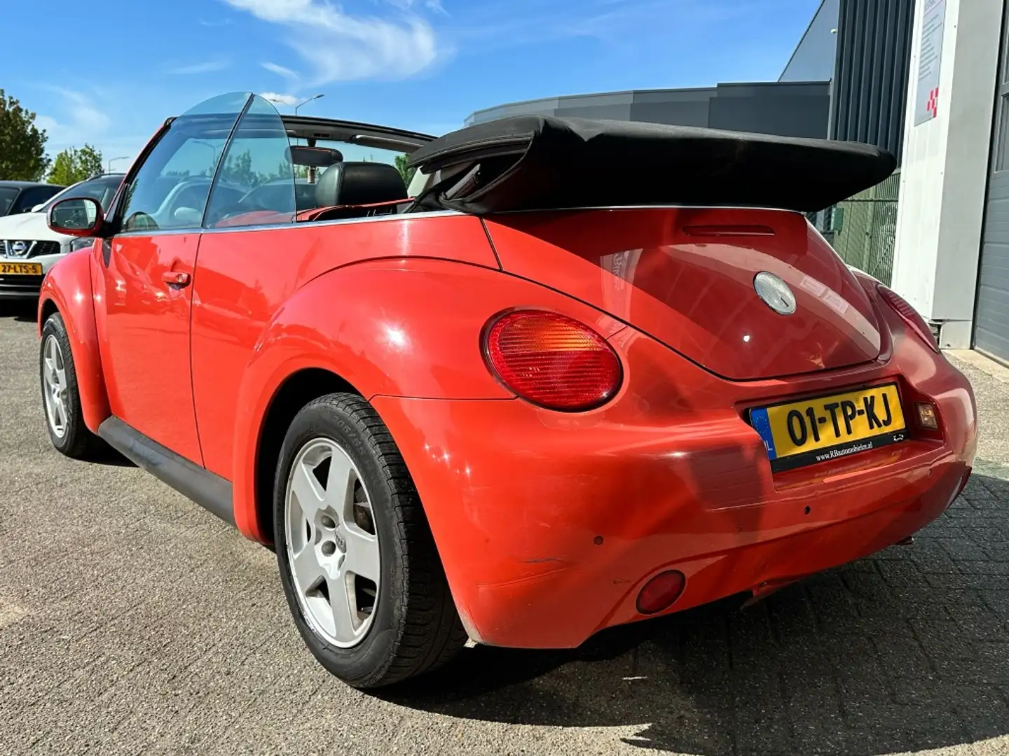 Volkswagen New Beetle Cabriolet 2.0 Highline Rouge - 2