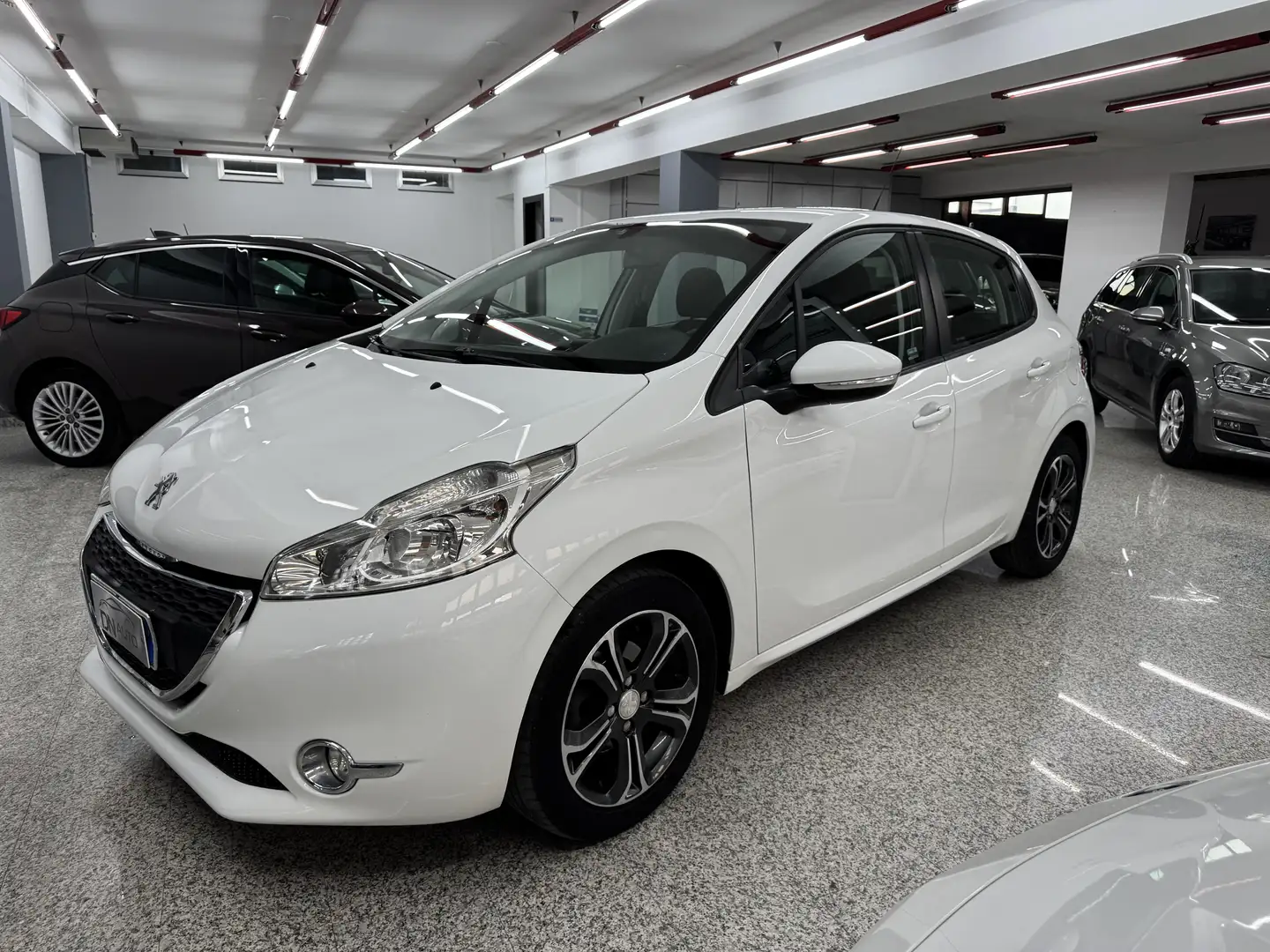 Peugeot 208 208 5p 1.4 hdi 8v Allure Blanc - 1
