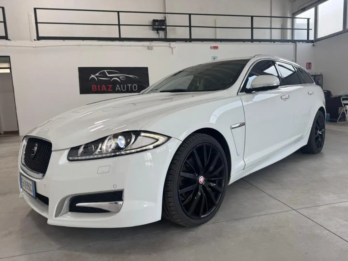 Jaguar XF Sportbrake 2.2 D 200 CV Premium Luxury Blanco - 1