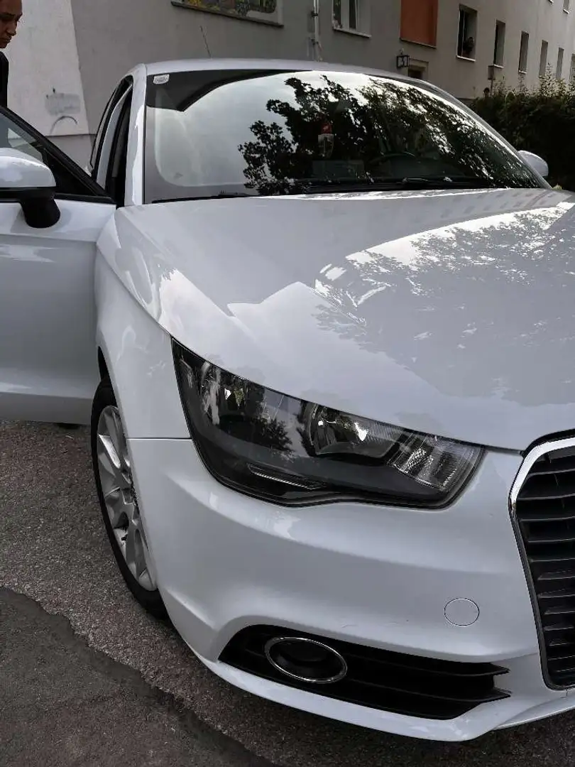 Audi A1 A1 SB 1,6 TDI Ambition S-tronic Ambition Weiß - 1
