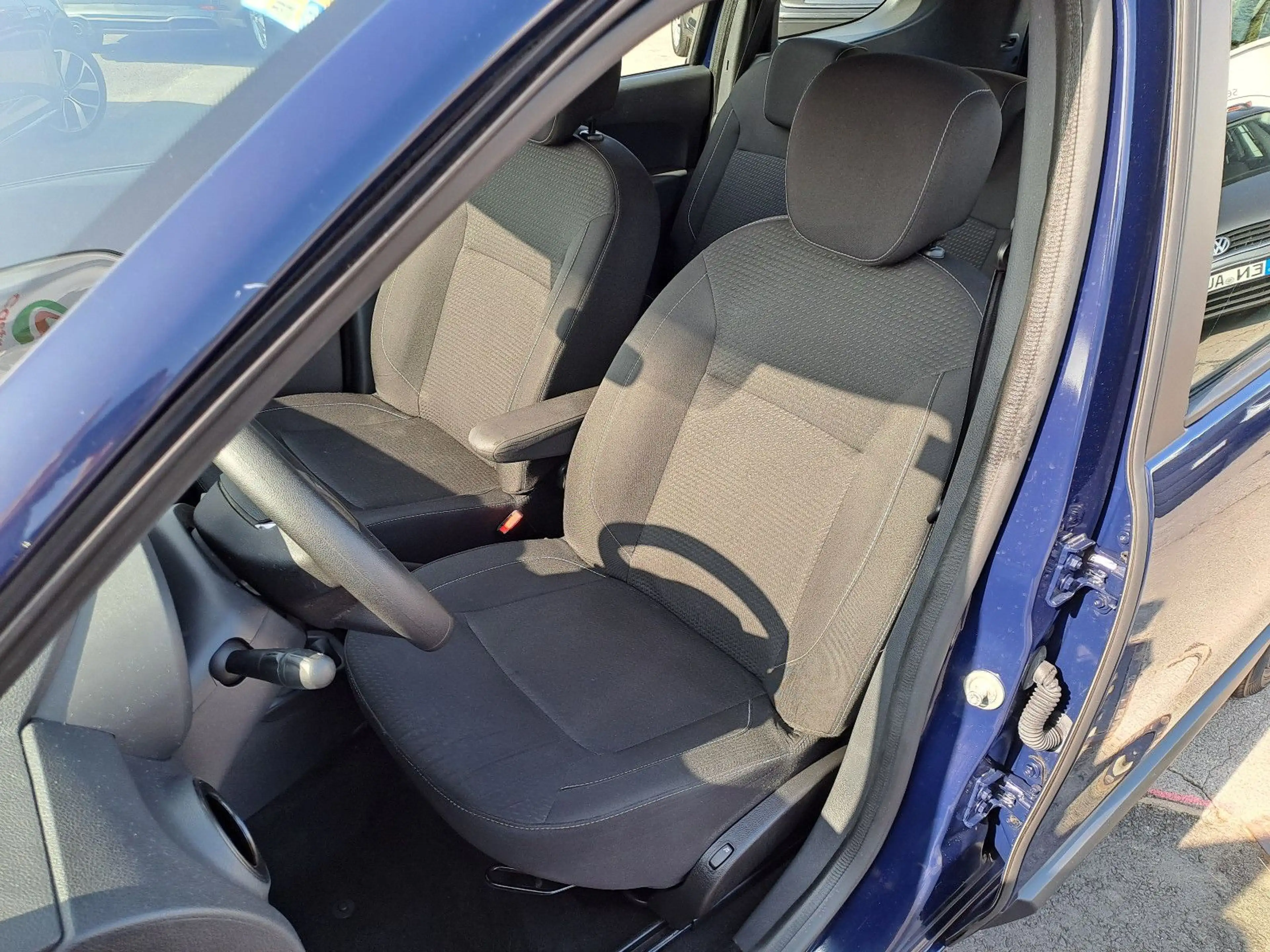 Dacia Lodgy Comfort *Navigation*Sitzheizung*Bluetooth* — photo 7