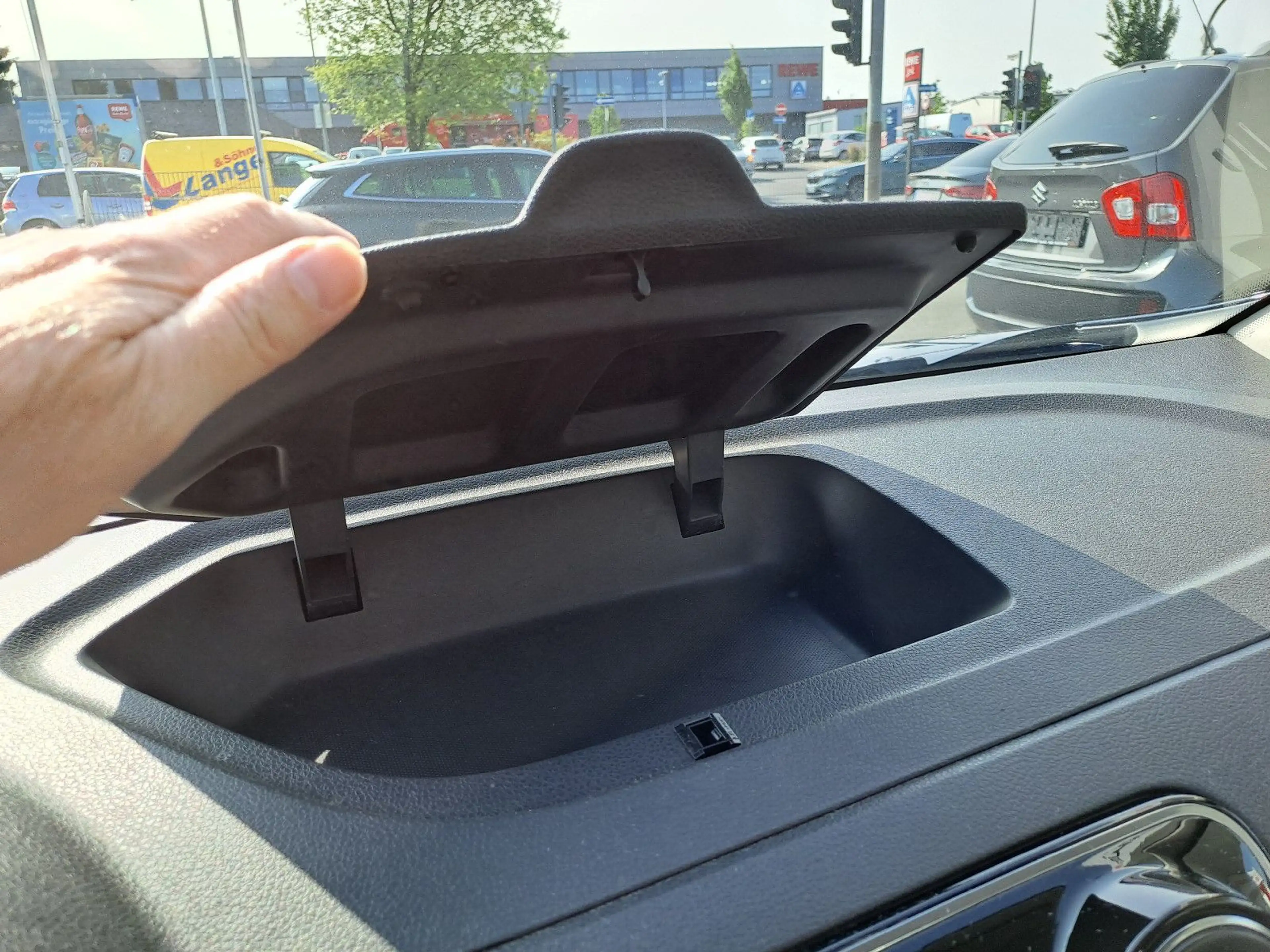 Dacia Lodgy Comfort *Navigation*Sitzheizung*Bluetooth* — photo 10