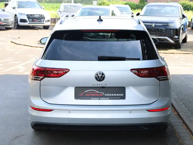 Volkswagen Golf view 9