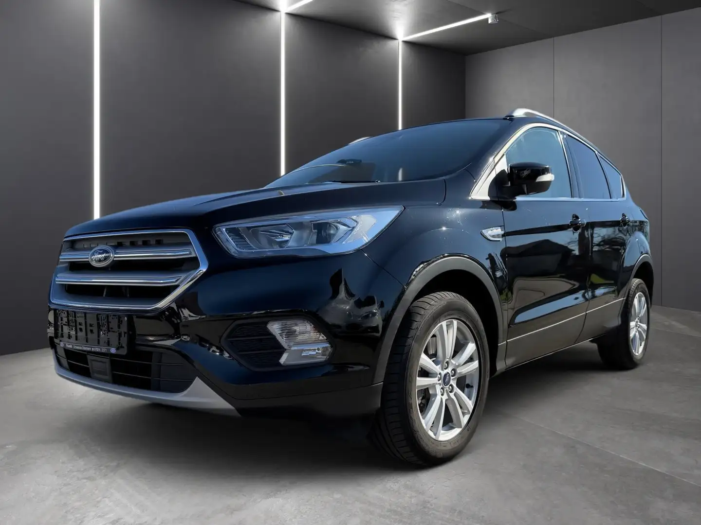 Ford Kuga Cool Czarny - 1