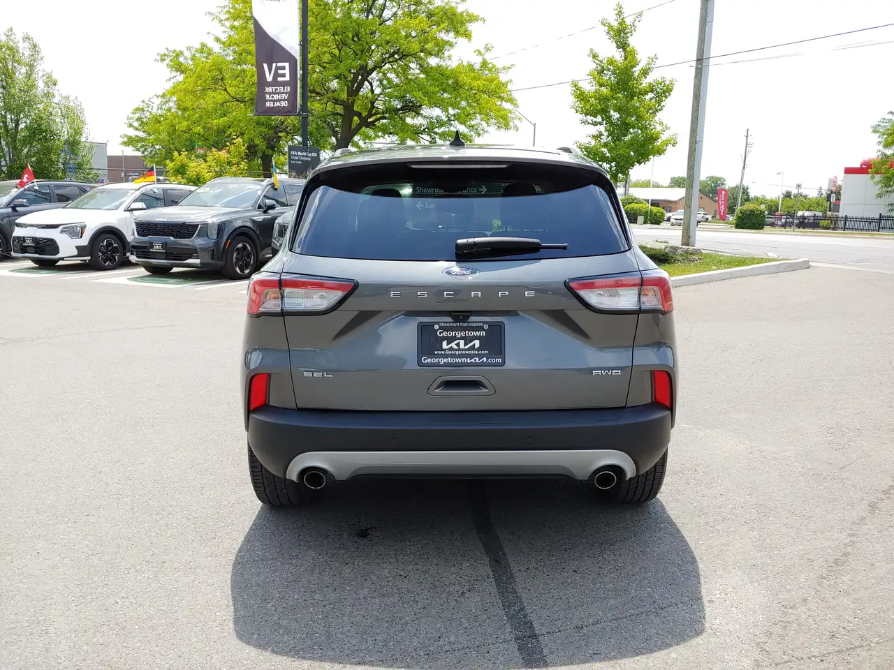 Ford Escape снимка Ford Escape