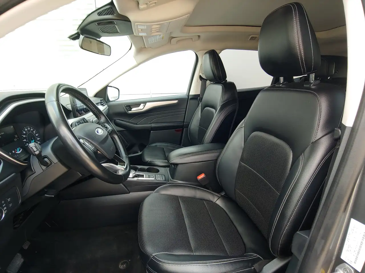 Ford Escape снимка Ford Escape