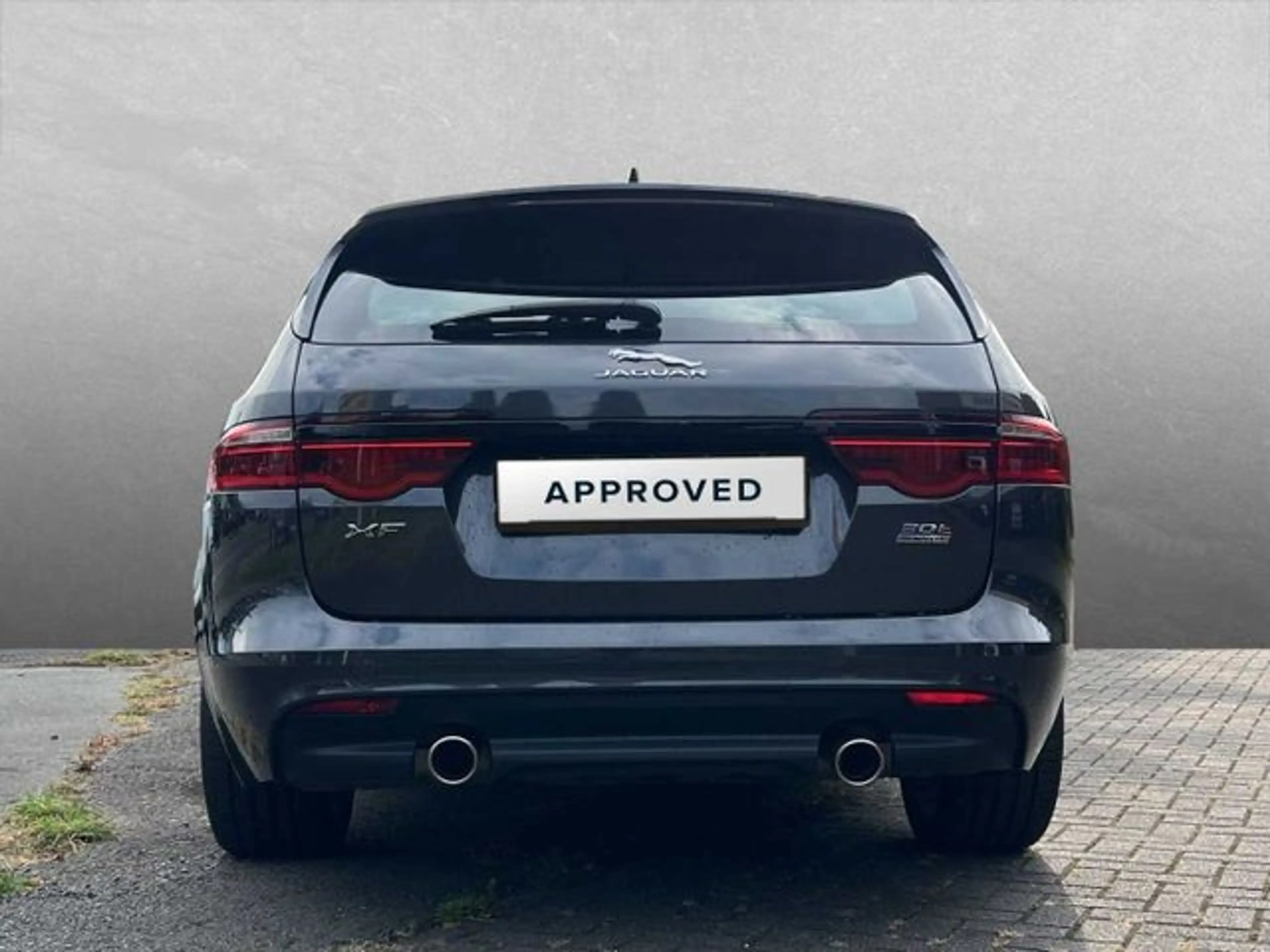 Jaguar XF Sportbrake 30t AWD R-Sport — photo 3