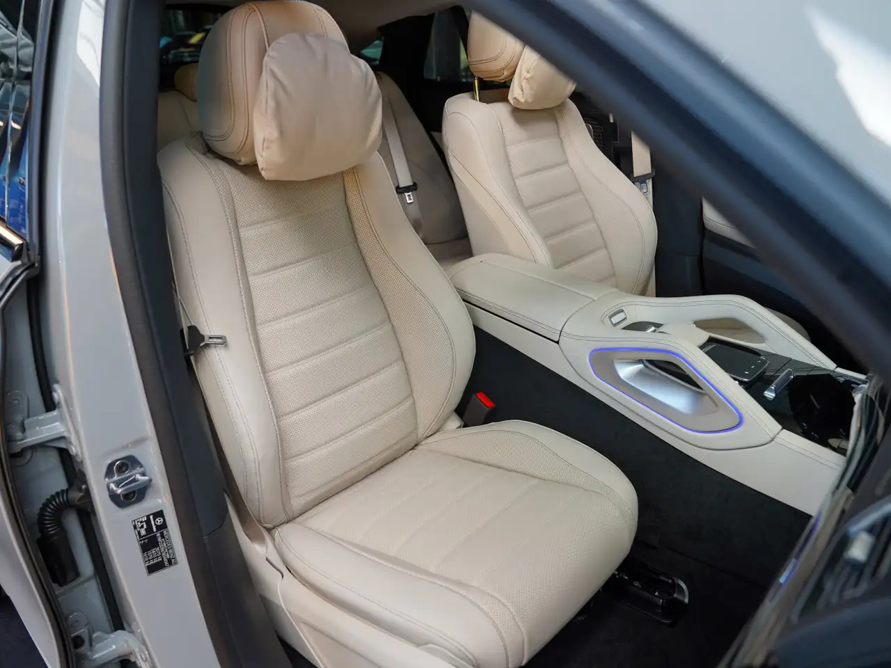 Mercedes-Benz GLE 450 GLE 450 d Coupé AMG Line Night alpin flowing AIR 10