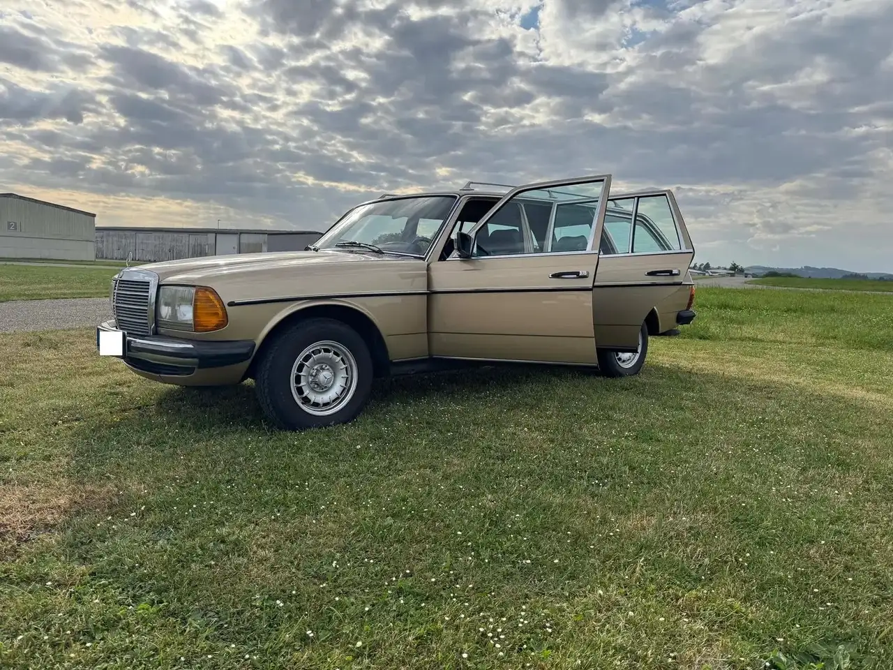 Mercedes-Benz 280 W123 280 TE, foto 2