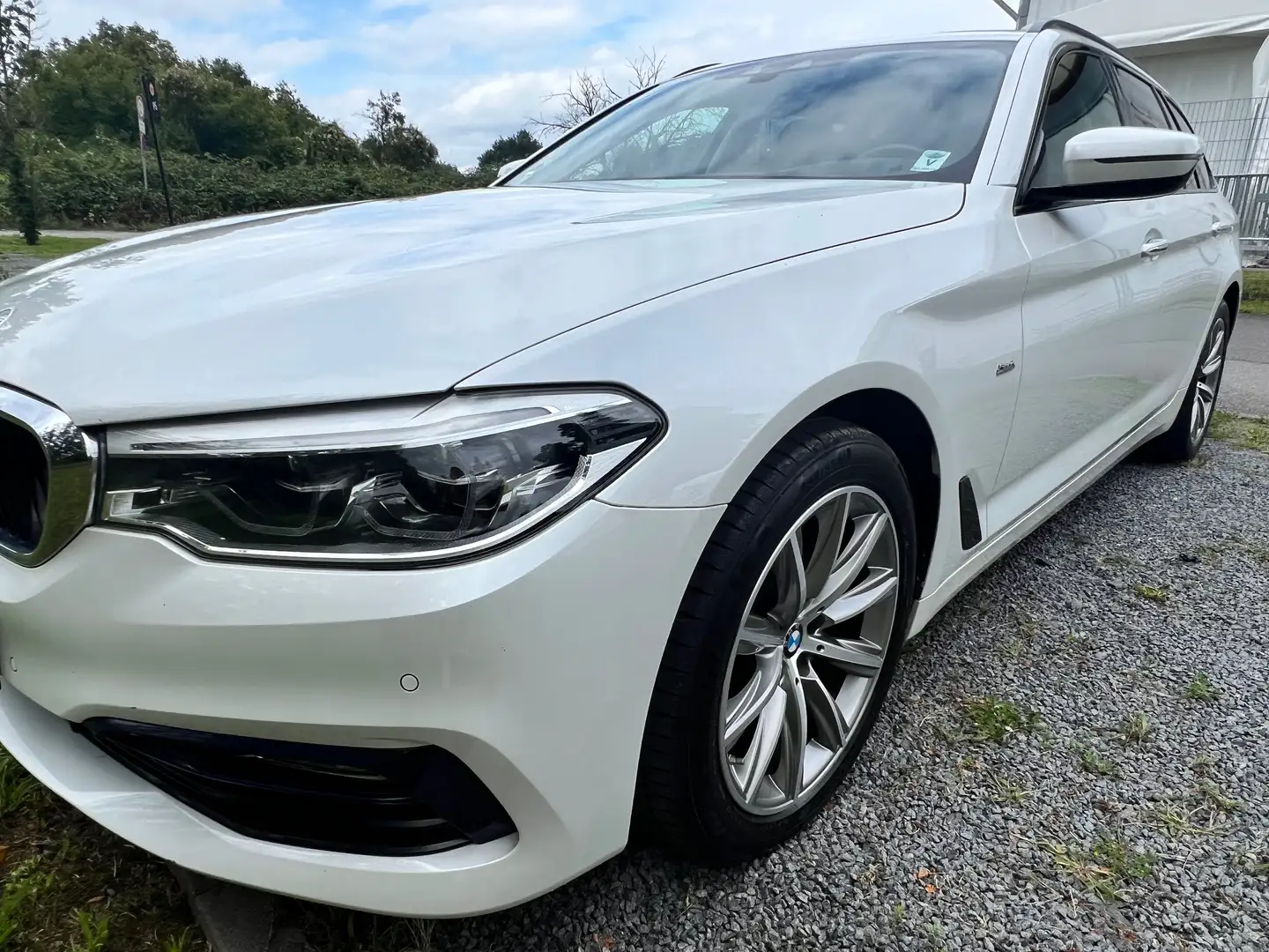 BMW 520 520d xDrive Touring Aut.Sport Line Weiß - 1