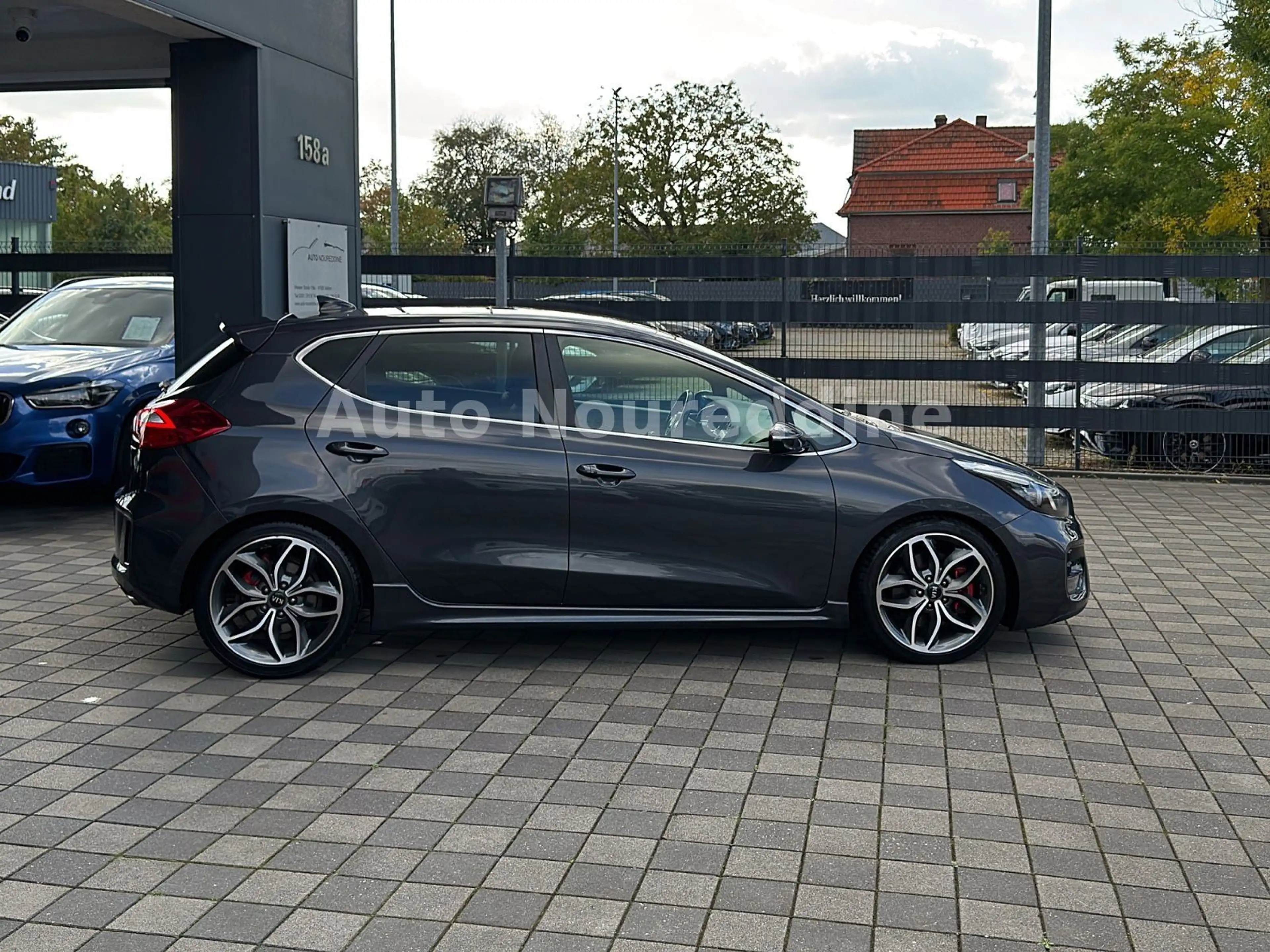 Kia Ceed / cee'd Ceed GT-Track Panorama*Leder*Navi*Xenon*Kamera — photo 7
