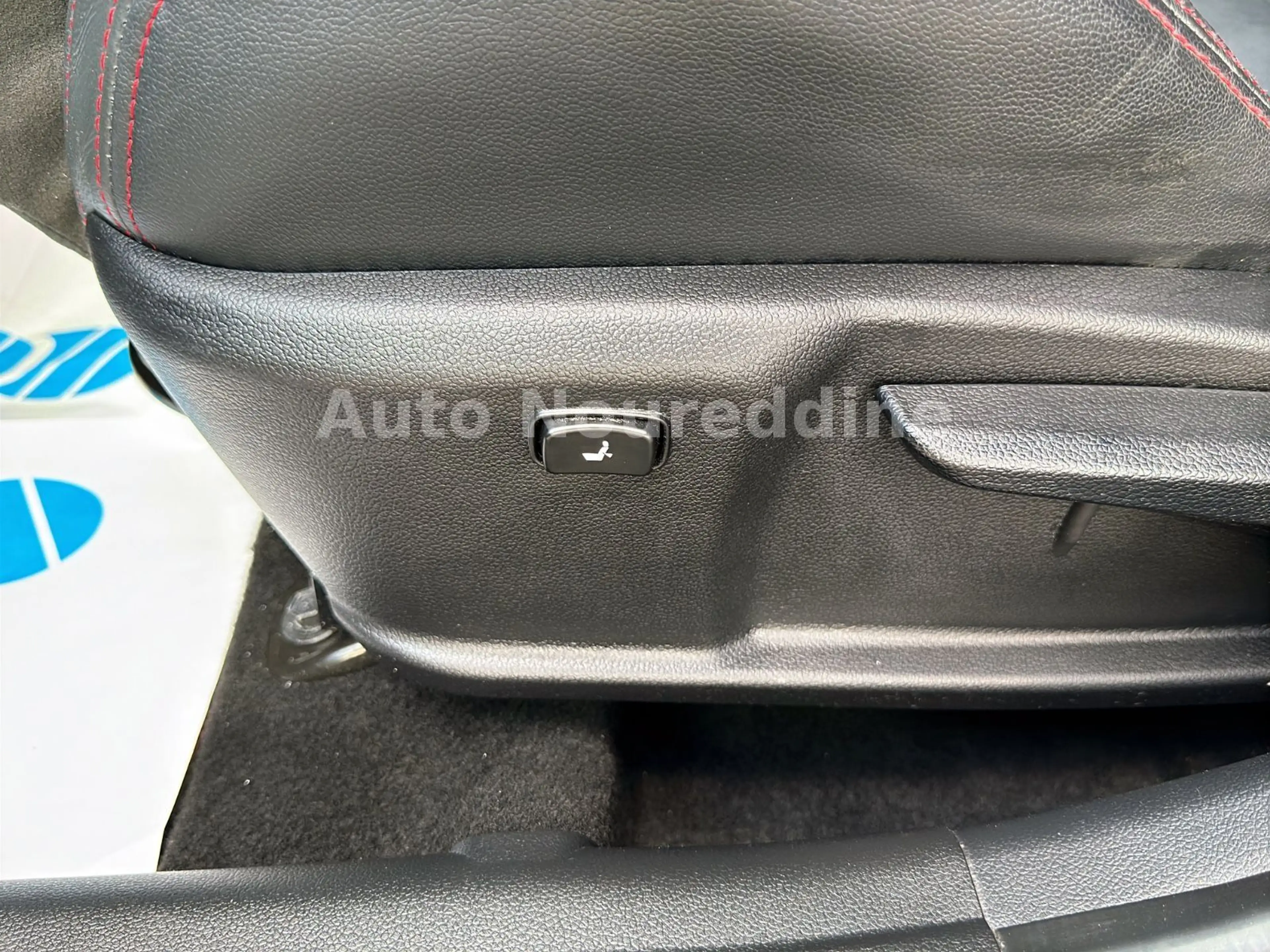 Kia Ceed / cee'd Ceed GT-Track Panorama*Leder*Navi*Xenon*Kamera — photo 15