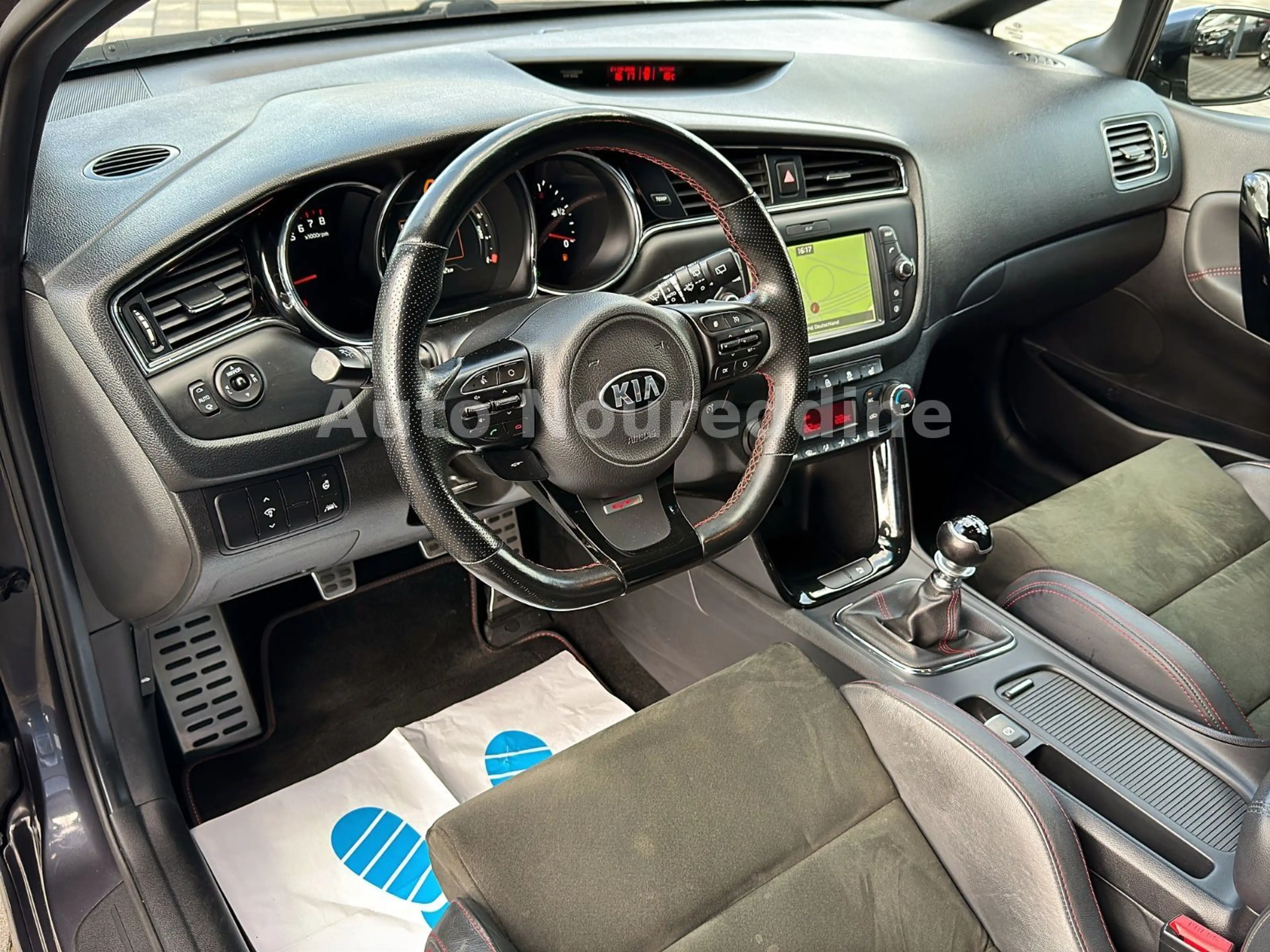 Kia Ceed / cee'd Ceed GT-Track Panorama*Leder*Navi*Xenon*Kamera — photo 13