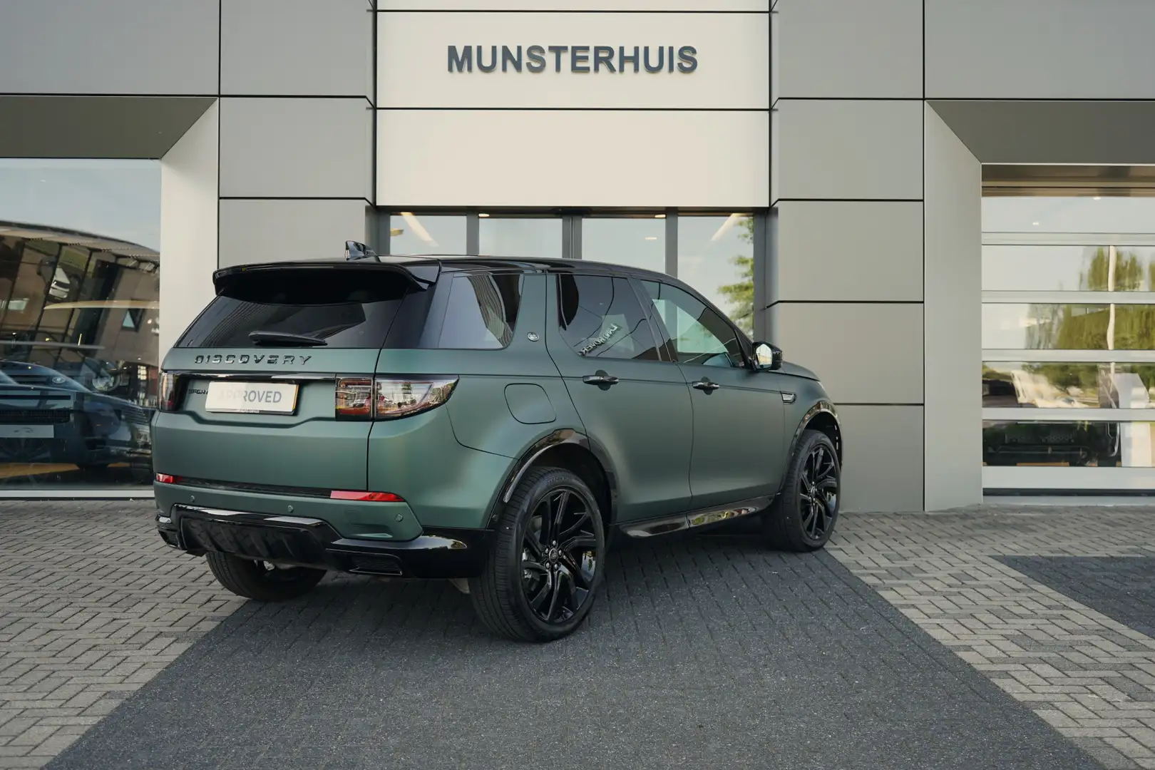 Land Rover Discovery Sport P270e PHEV Dynamic SE | Elektrische trekhaak | Mer Grün - 2